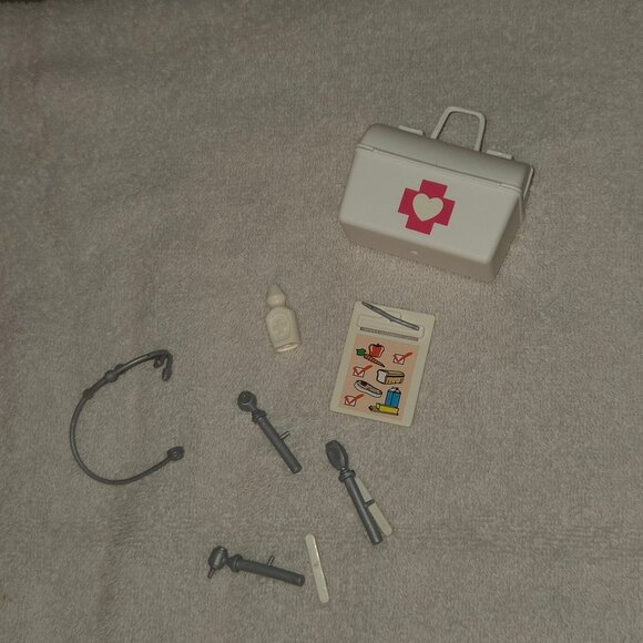 Barbie Doctor Set - Picture 3 of 3